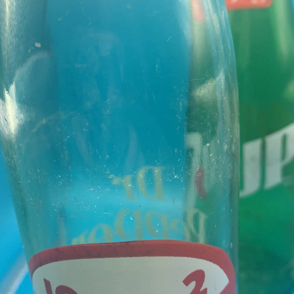 3 Vintage Soda Bottles - Picture 4 of 7